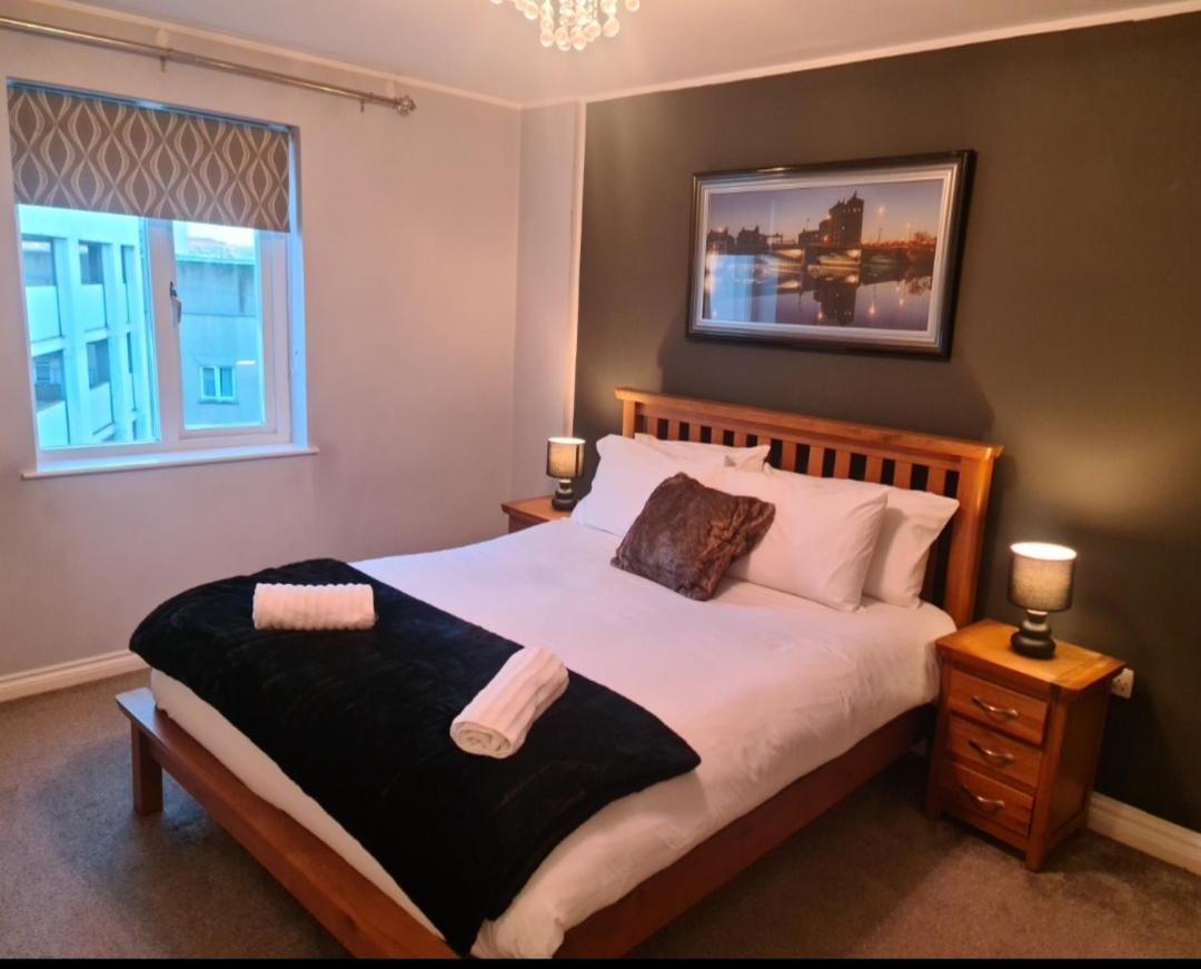 City Centre Top Floor Apartment In Belfast City Centre Extérieur photo