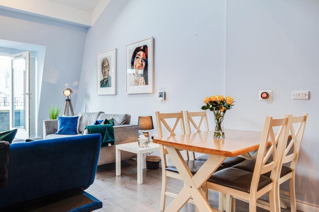 City Centre Top Floor Apartment In Belfast City Centre Extérieur photo